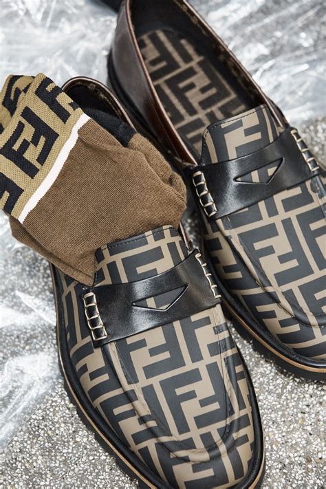 fendi uomo scarpe|fendi men's collection.